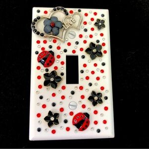 💕2/$25💕Ladybugs & Flowers Red & Black Light Switch Plate Cover Handcrafted